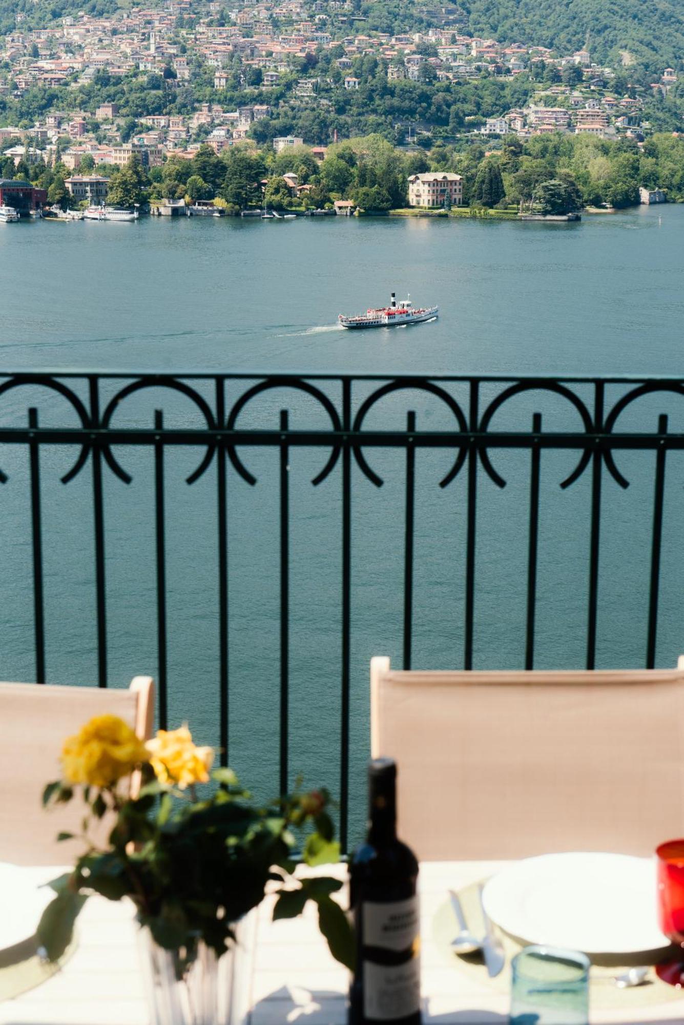 Como Lake & Mountain Exterior photo